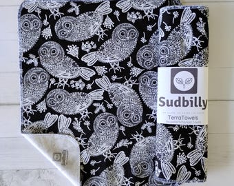 フクロウ柄の再利用可能なフランネル製キッチンタオル　アパラチア地方の手作り再利用可能なキッチンタオル – 環境に優しいペーパータオルの代替品