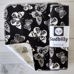 Moth Flannel Reusable Paper Towels: Eco-Friendly Kitchen Cloth