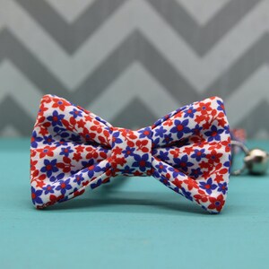 Cat Bow Tie Collar - Tiny Red and Blue Floral - Breakaway w/ Bell