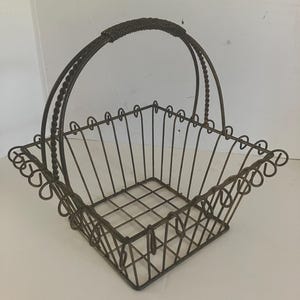 Vintage Rustic Iron Metal Wire Handled Basket Flowers • Scrolled • French Country Farmhouse • Shabby Chic • Cottage • 12&quot; Square Shape