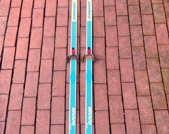 Vintage 1970s JARVINEN BRAVO Fiberglass Snow Skis • 150 cm • Made In Finland • Turquoise & Ivory • Ski Lodge Cabin Decor • Youth Size 57.5"
