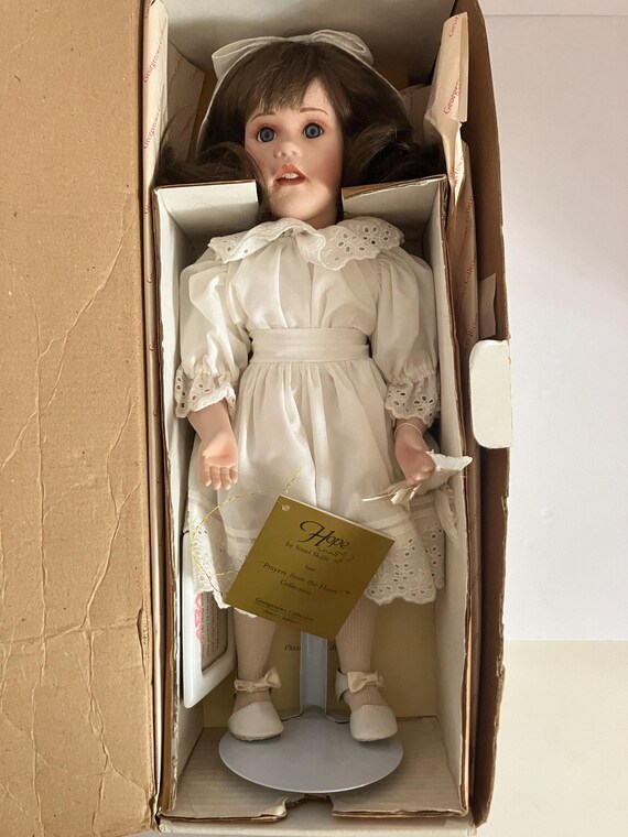 Vintage HOPE • Porcelain Doll by Sissel Skille • Gotz Artist • 17
