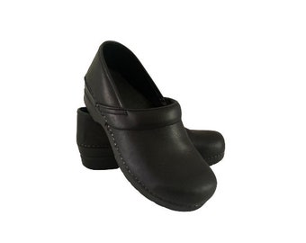 SANITA Danish Closed Back Stapled Clogs Vintage • Black Leather • Women's Size EU 41 / US 9.5-10