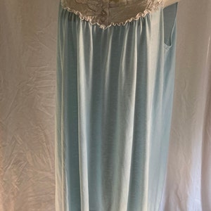 Vintage Pastel Blue Sleeveless Mid Length Soft Cotton or Blend Nightgown By Vandemere Est. Size Women's M image 2