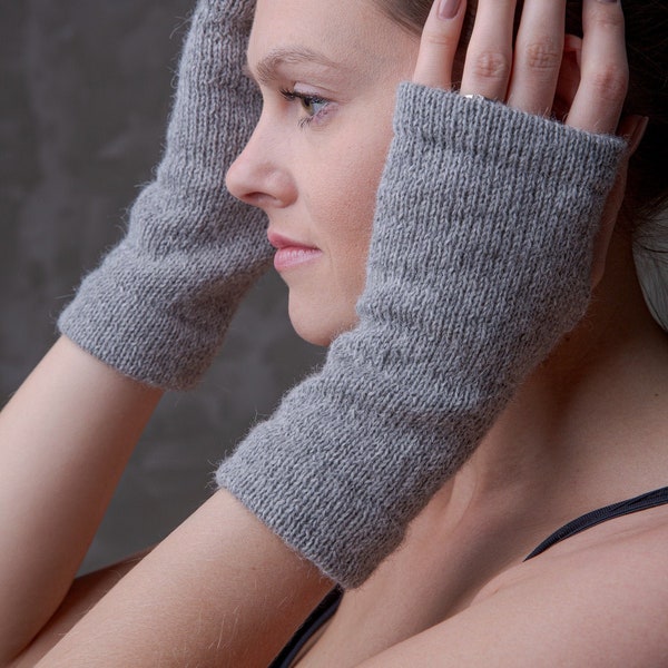Gants sans doigts en laine d’alpaga tricoté gris, chauffe-bras de couleur grise, mitaines en laine, gants d’alpaga textuels, chauffe-bras en alpaga gris