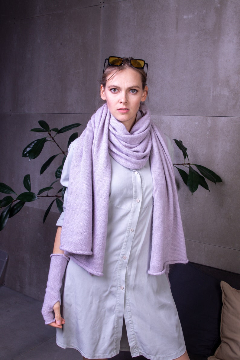 Knitted light lavender alpaca scarf, Oversized wool scarf, minimalist scarf, knit shawl, alpaca plaid scarf, knit scarf women image 3