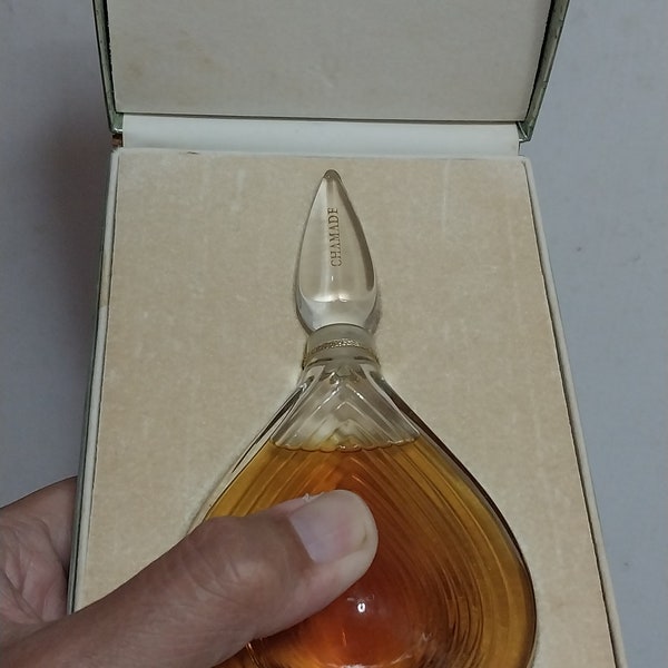 STUNNING Zeer ZELDZAAM geschatte originele formule uit de late jaren 70 30ml One Ounce CHAMADE extrait de parfum door Guerlain