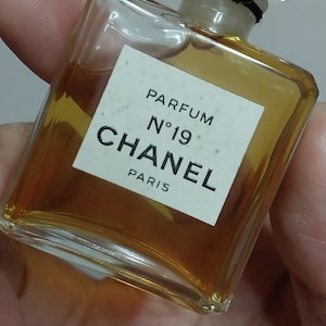 RARE Vintage Unused 14ml CHANEL NO. 19 Pure Parfum! - Etsy