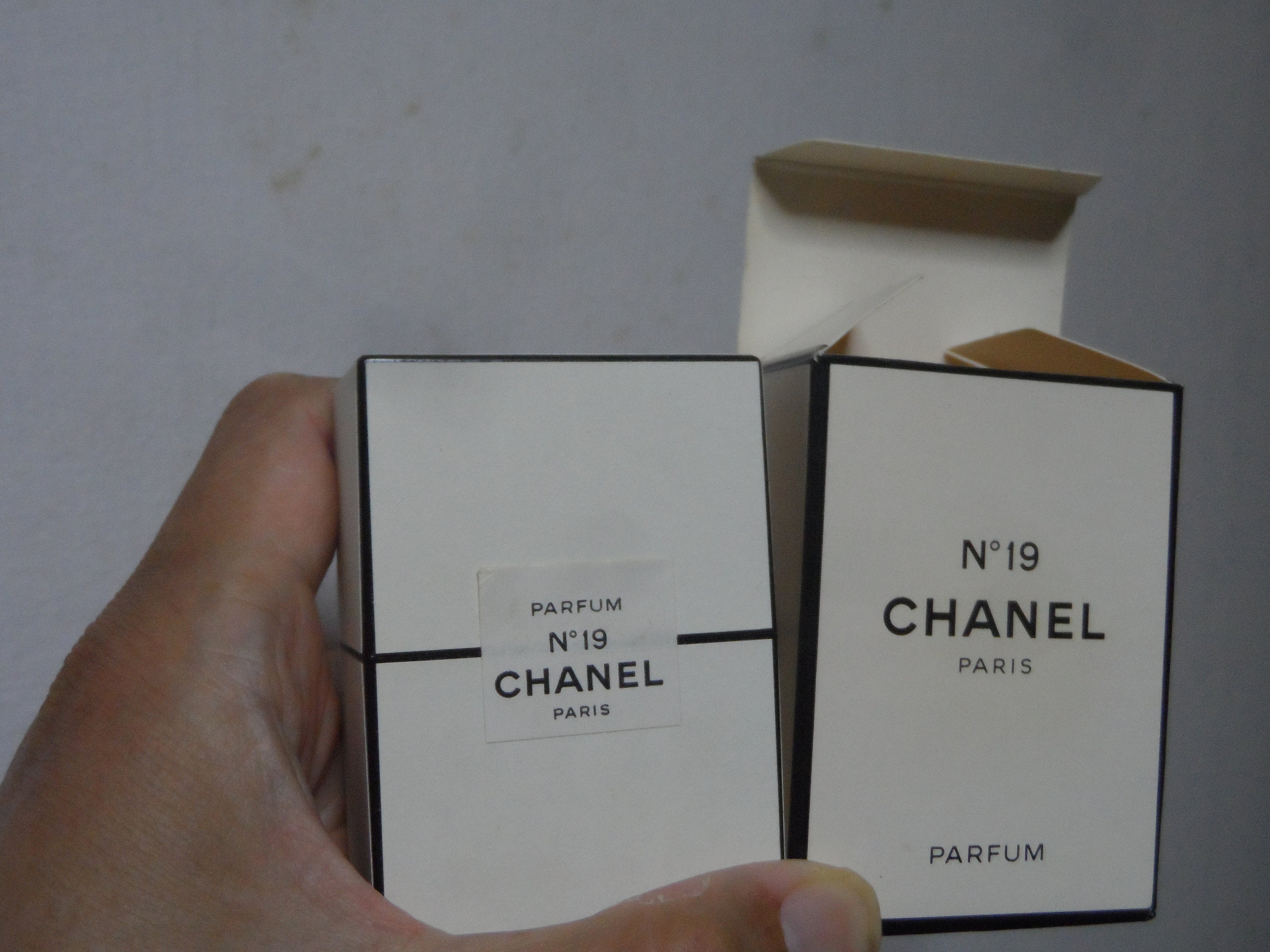 RARE Vintage Unused 14ml CHANEL NO. 19 Pure Parfum 