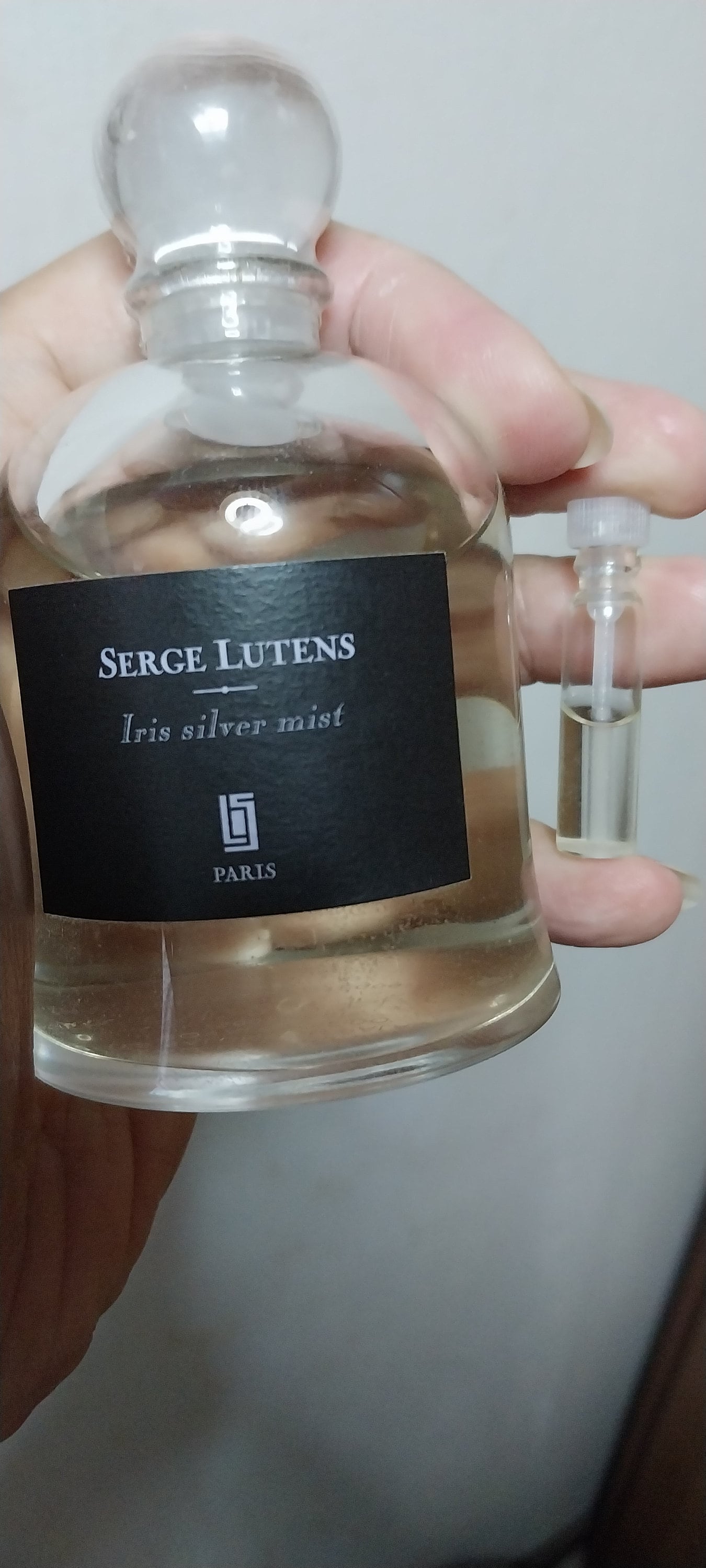 廃版レア　アイリス シルバーミスト IRIS SILVER MIST Iris silver mist - Eau de Parfum 75 ml | Serge Lutens – site