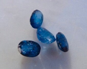 four small sapphire gems oval faceted 4.75 ct