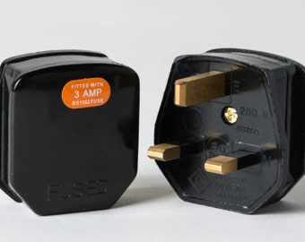 Black 3A plug and quick easy fit cable restraint UK 3 pin plug