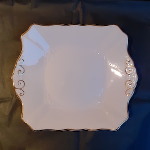 Tuscan Art Deco Biscuit Tray / Sandwich Platter in Powder Pink Fine Bone China with Gilded Detailing