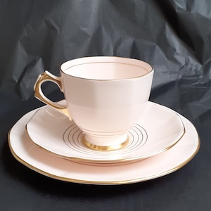 Plant Tuscan Art Deco Tea Trio (Teacup, Saucer & Plate) in Powder Pink Bone China with Gilt Detailing - Style 2