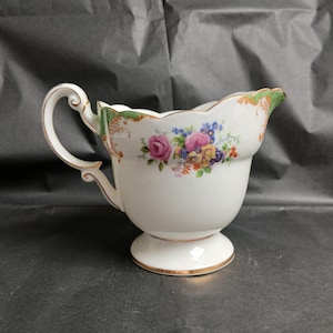 Paragon Vintage Green 'Rockingham' Fine Bone China Milk Jug / Creamer - Larger Size (1935 stamp)
