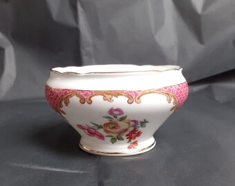 Aynsley Pink 'Wilton' Sugar Bowl - Rose Pink & Floral on White Ground With Gilt Trims - Flawed