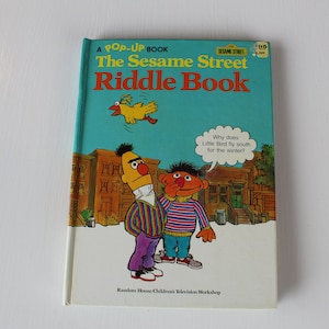 Vintage The Sesame Street Riddle Book, A Pop-Up Book, 1977