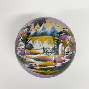 Vintage Lacquerware Round Trinket Box with Lid - Thai Lacquerware - Folk Art Trinket Box - Lacquer - Covered Trinket Box - Hand Painted