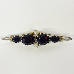 Vintage Brooch Garnet & Pearl Gold Plated