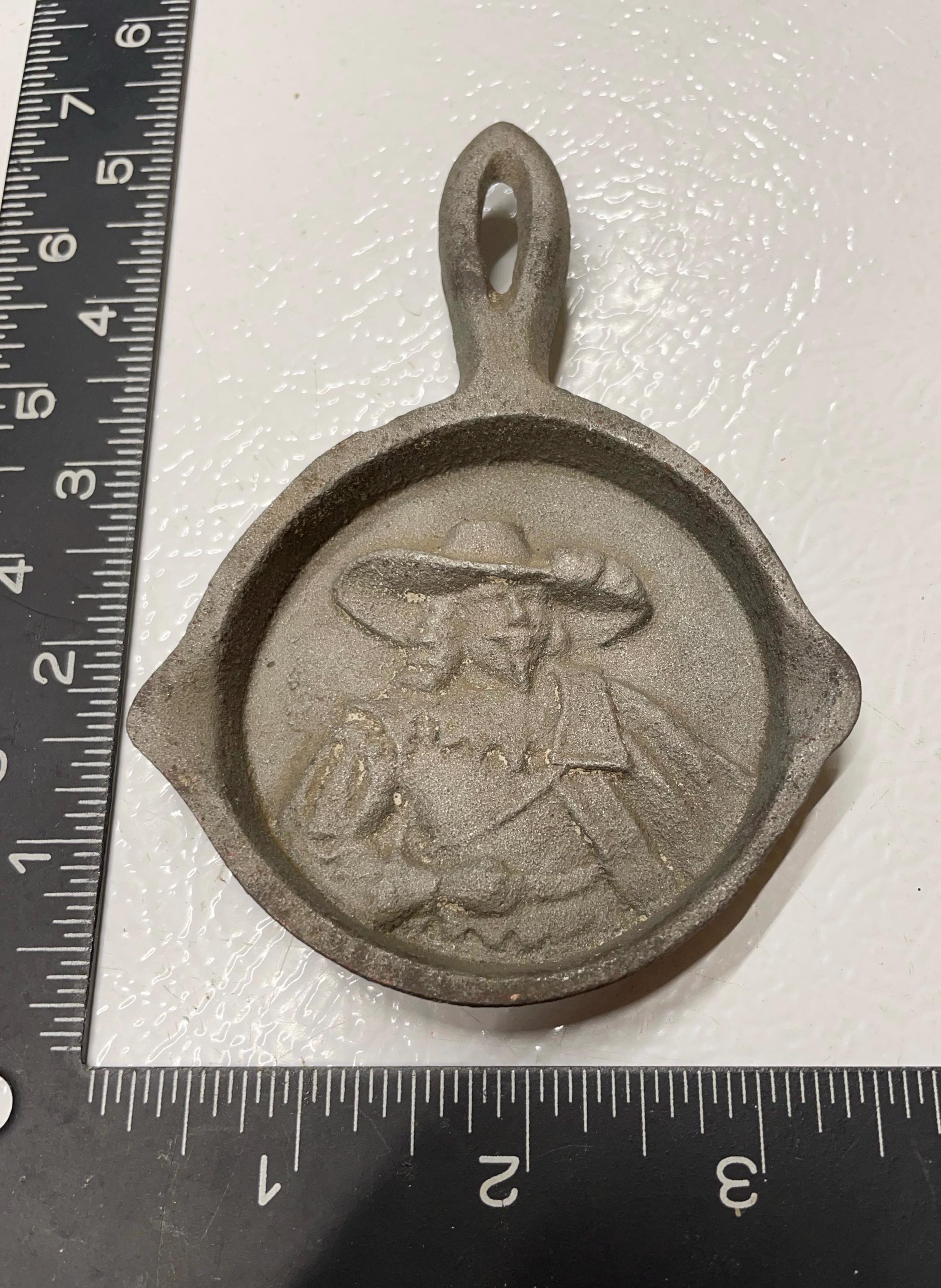 ヴィンテージ  アメリカ　鋳鉄 鍋敷　John Wright アイアン John Wright Cast Iron Skillet | eBay