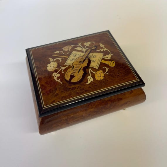 Beautiful Vintage Wooden Reuge Music Box - Plays Edelweiss - Swiss