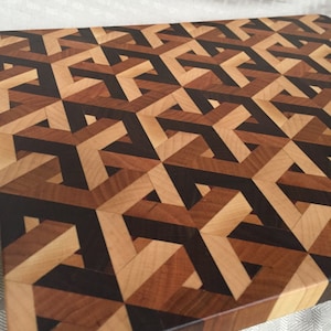 Interlocking Cubes cutting board