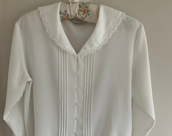 Vintage blouse, 80's blouse, ivory blouse, ladies blouse, shawl collar, lace trim, summer blouse, work, 80's clothing, ladies vintage blouse