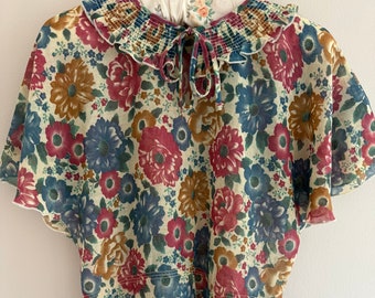 Vintage blouse, 70&#39;s blouse, floral blouse, frilly collar, frilly sleeves, cape sleeves, summer blouse, vintage top, vintage shirt, rare