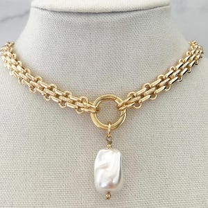 Collier de perles baroques Collier de perles en or Collier à maillons de grande taille Collier de perles XL Collier à breloques Bijoux en perles Perle d'eau douce