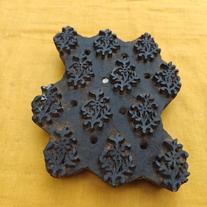 Timbro in ceramica floreale/timbro per stampa a blocchi indiani intagliati a mano/tjaps/blocco di legno per stampa/timbro per stampa su carta e tessuto/disegno del bordo