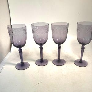 Vintage Purple Delicate Glass Stemware, Wine Antique Amethyst Purple set of 4 Glasses