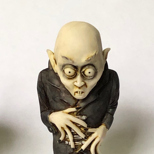 Neil Eyre Eyredesigns Halloween Count Dracula Nosferatu spooky Ghouls figurine Limited Edition