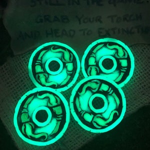 Survivor like Fire Token Replica set of 4 Coin Handmade Fan Made USA GLOW in DARK Wheel Style Finish with Token Burlap Bag