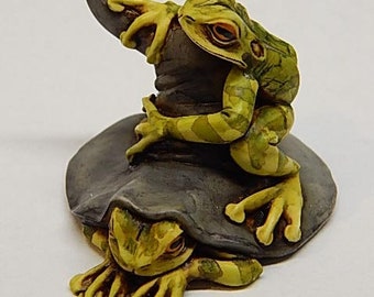 Artist Neil Eyre Eyredesigns Halloween Witch Black Hat Tree Frog Toad Spider Handmade USA