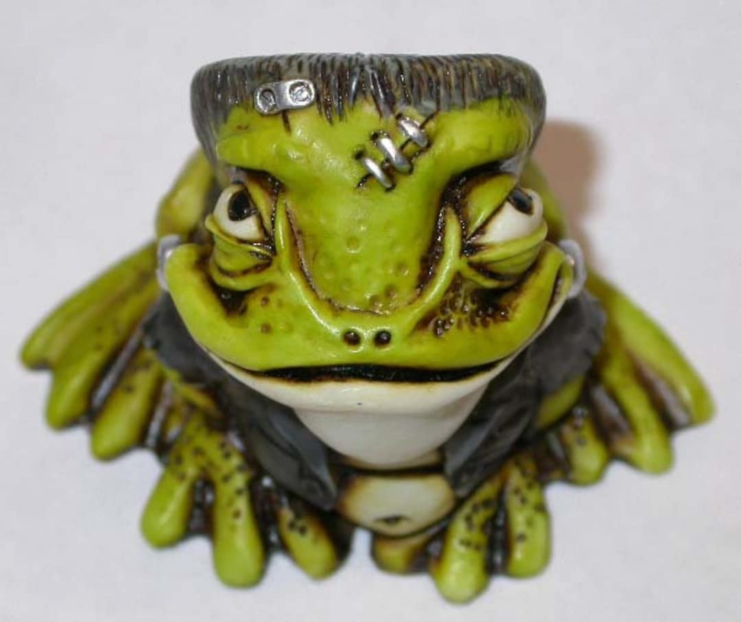 Artist Neil Eyre Eyredesigns Halloween Frankenstein Monster Tree