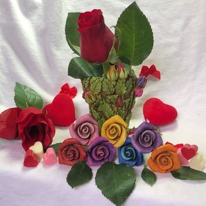 Artist Neil Eyre Eyredesigns Valentine Love Rose UPICK Roses Red Pink Yellow Purple Blue Orange Rose Long Stem Bud Handmade USA
