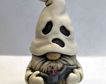 Artist Neil Eyre Eyredesigns 2023 Halloween Haunted Haunting Ghost Gnome Troll Vampire Bat Red Swarovski Crystal Eyes Hand made USA