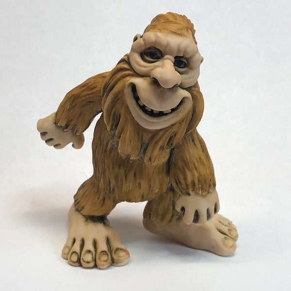 Neil Eyre Eyredesigns 3D Halloween Horror Ghoul Bigfoot Big Foot Sasquatch Forest Ape Man Monster figurine Limited Edition