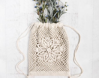 Patrón de ganchillo para mochila Lotus - Bolso de encaje con cordón, estilo bohemio con borlas (PDF)