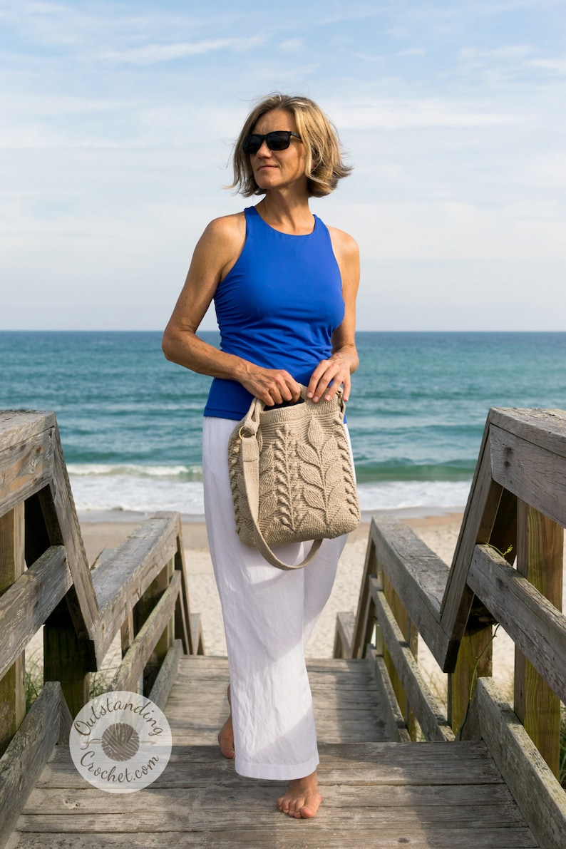 Crochet Bag Pattern: Embossed crochet shoulder, cross-body, hand-bag with branches and leaves.