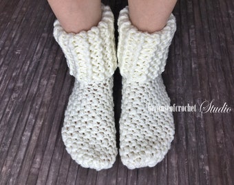 Chunky Crochet Slippers Pattern: US Size 7-8 (PDF + Video)