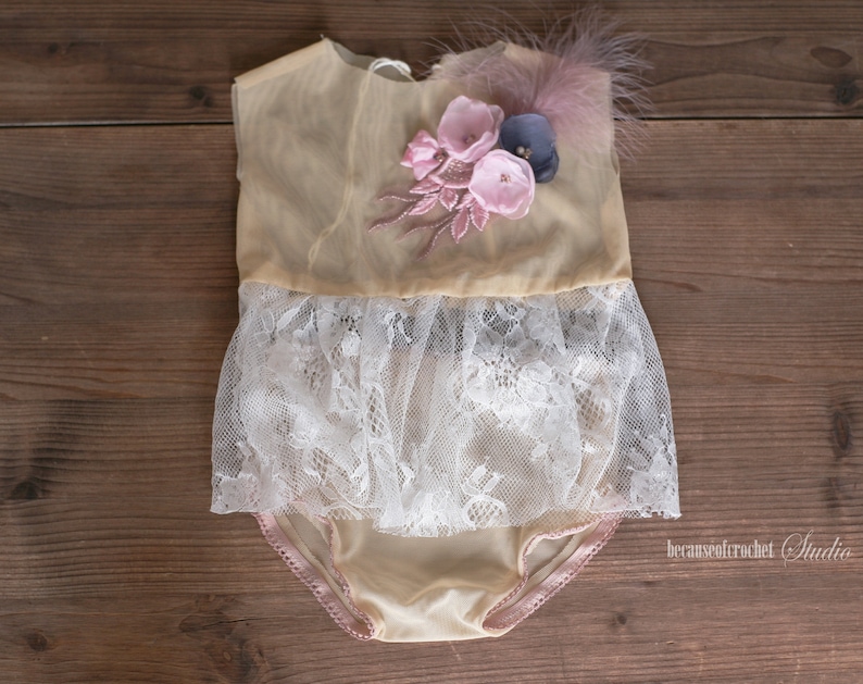 Lace top and panties Sitter Photo prop Ready to ship. Handmade from high quality lace Size 5-6 month