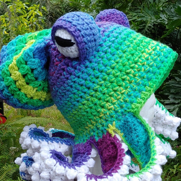 Octopus Hat - Kraken Beanie - Cephalopod Gift - Divers - Twisted Kraken - Parrot Stripe with 8 Curly White Tentacles