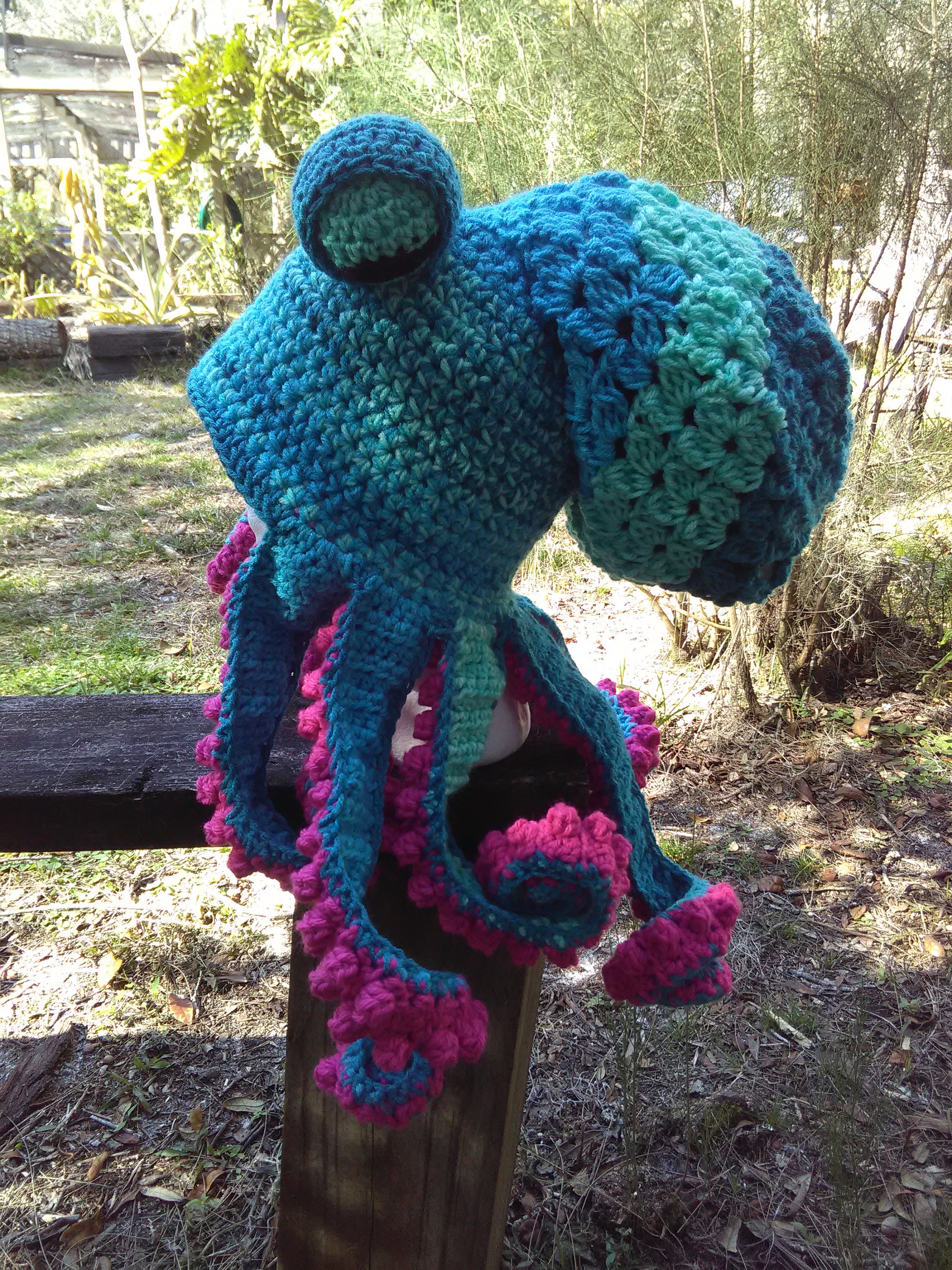 Octopus Hat Ready to Ship Frosty Swirl 