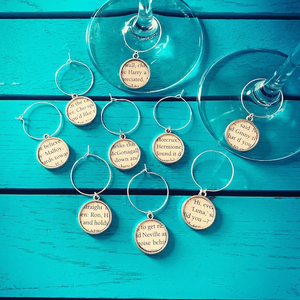 Book Page Wine Charms. Upcycled Personalised Wine Charms. Famous characters. Classic Novels. Literature Gift. Bookworm.