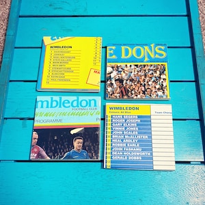 Posavasos vintage con el programa de fútbol del AFC Wimbledon. Regalo de fútbol reciclado. Decoración para el hogar de Man Cave. Regalo de fútbol retro para papá.