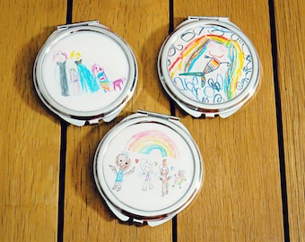 Miroir compact pour oeuvre d'art pour enfants. Miroir de poche pour dessin/peinture de votre enfant. Cadeau personnalisé pour maman. Cadeau de fête des mères pour enfants.