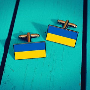 Ukraine Flag Cufflinks. Ukrainian Gift for Men. National Flag Wedding Accessory. Patriotic Groomsmen Pin. Personalised Gift for him.