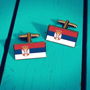Serbien Flagge Manschettenknöpfe. Serbisches Geschenk für Männer. Serbische Nationalflagge Hochzeits-Accessoire. Vintage Groomsmen Anstecker. Personalisiertes Geschenk für Ihn.