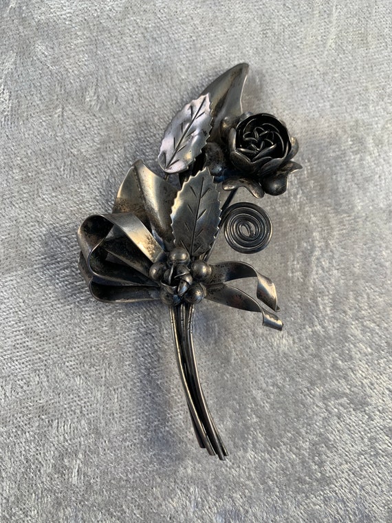 Lovely Hobé Sterling Silver Floral Bouquet Brooch… - image 2